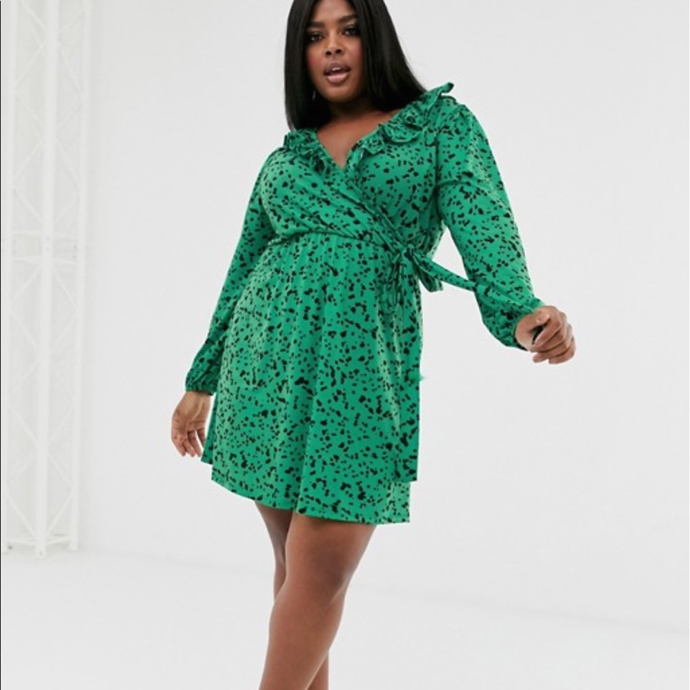 NWT Green ad Polka Dots Wrap Dress